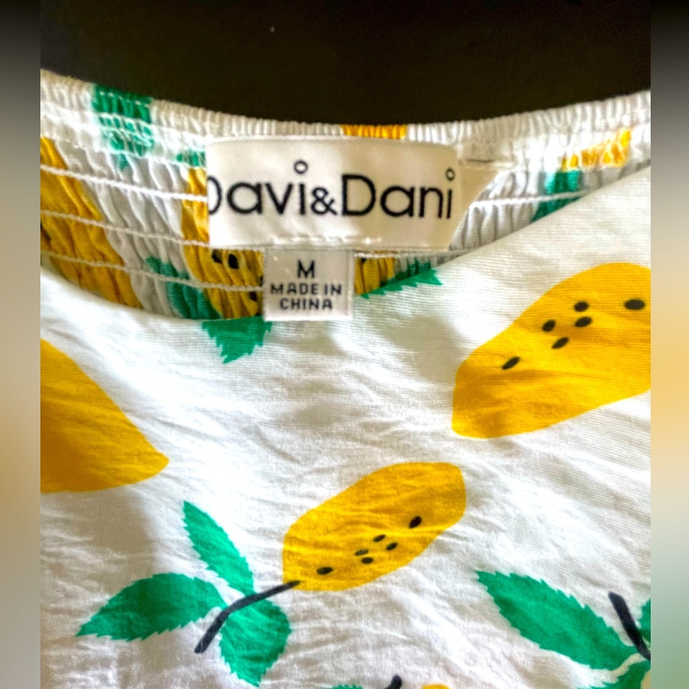 Davi & Dani Lemon Dress Size Medium - Picture 4 of 6